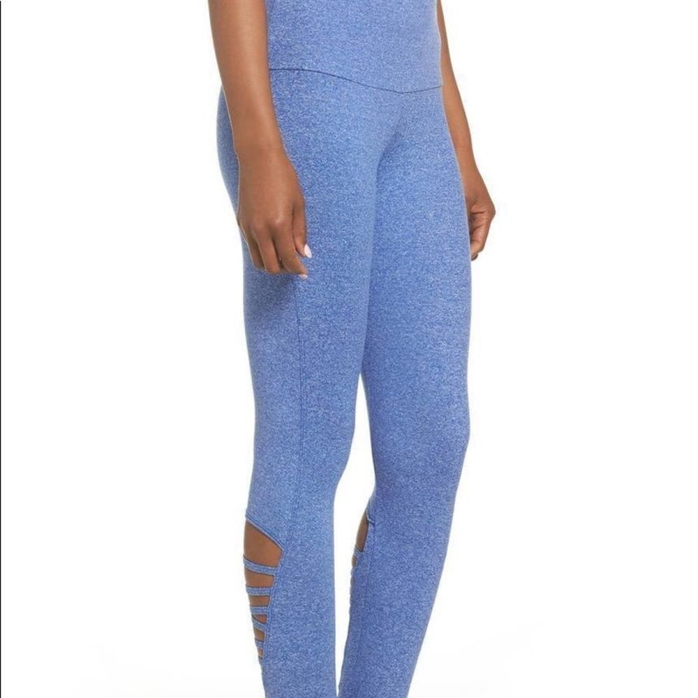 Onzie Elevate Cropped Leggings Blue Size M/L